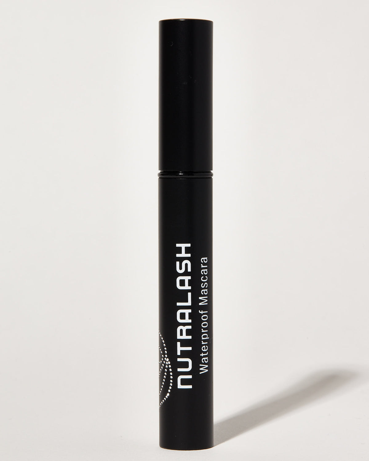 Stabile wasserfeste Mascara mit Diamantstaub